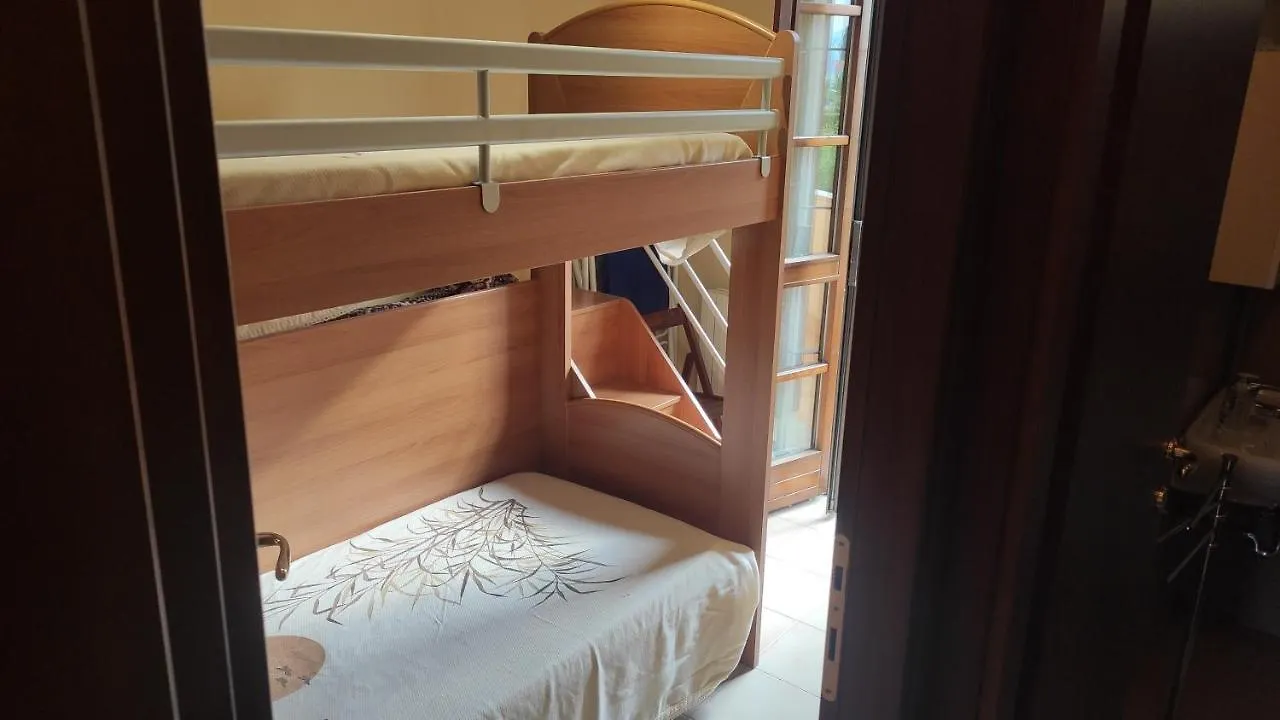 Appartamento Vista Lago Con Piscina سيرمِيوني إيطاليا