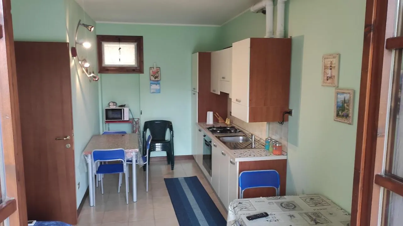 Holiday home Appartamento Vista Lago Con Piscina Sirmione Italy