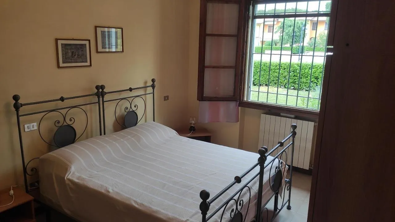 Appartamento Vista Lago Con Piscina Sirmione Holiday home